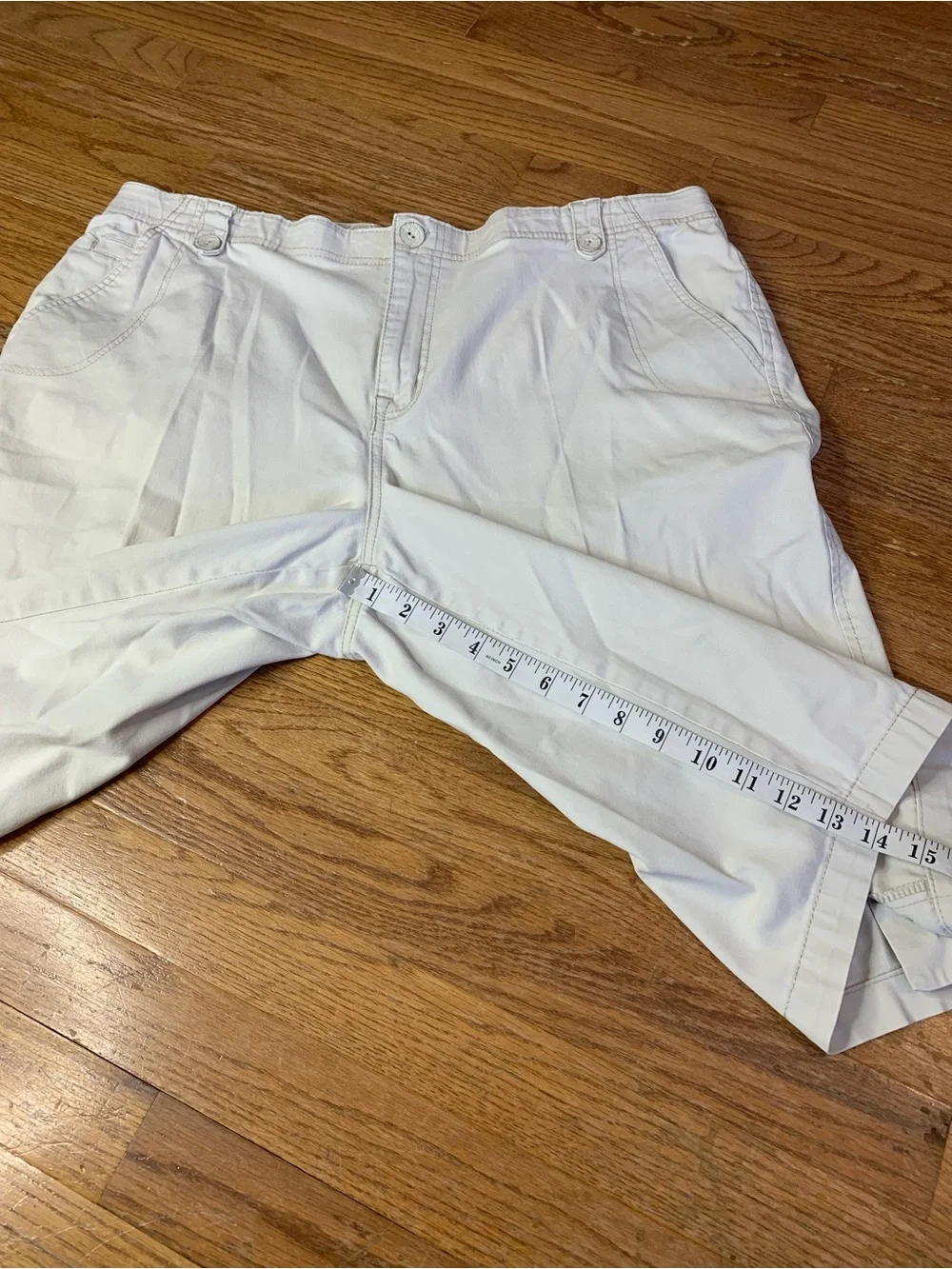 Gloria Vanderbilt Khaki Bermuda Shorts - Women's Plus Size 18W - Picture 5 of 7